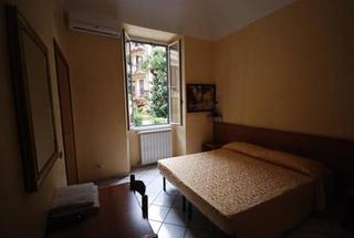 Emanuela * Roma
