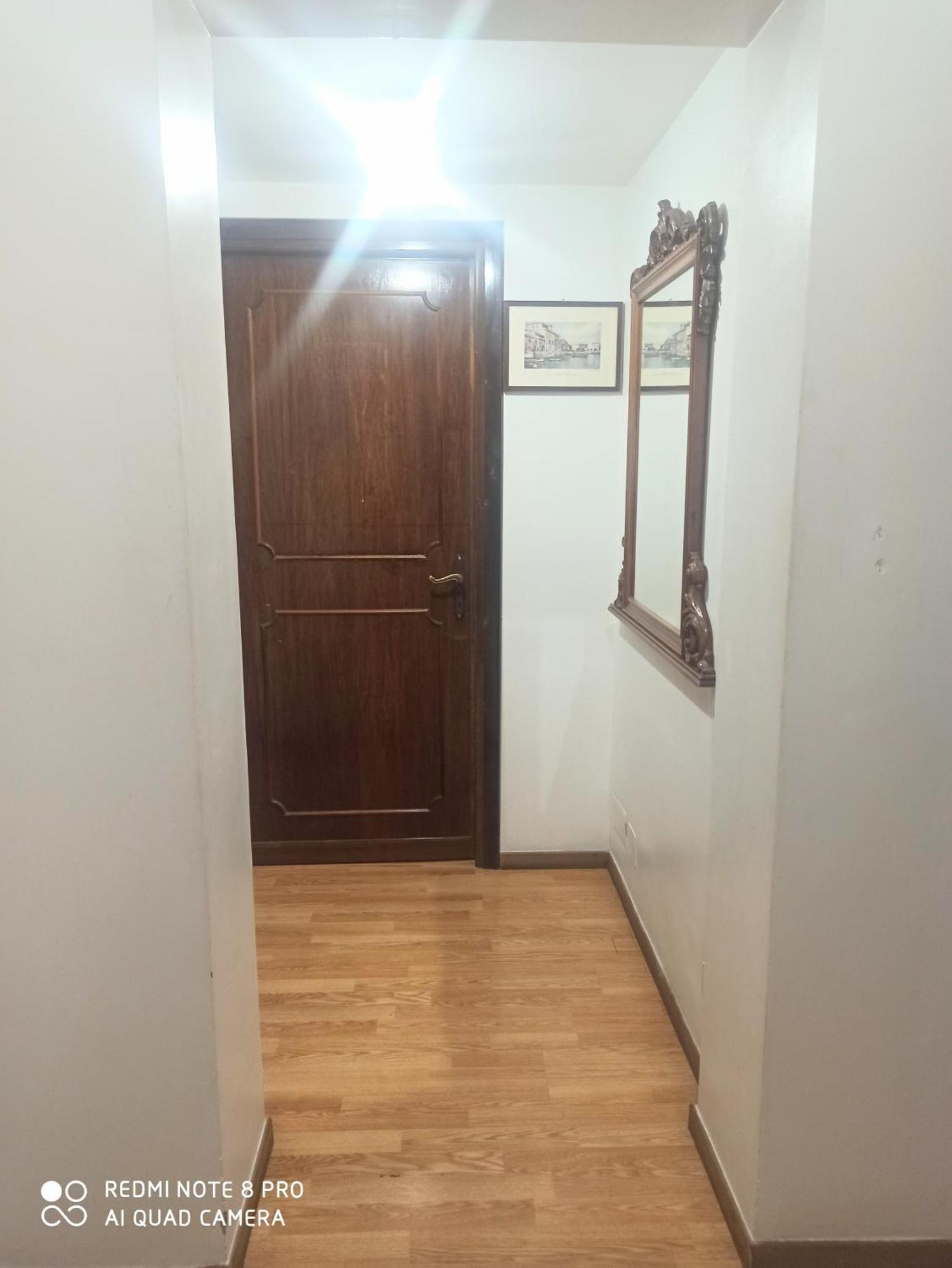 Emanuela Hostal Roma
